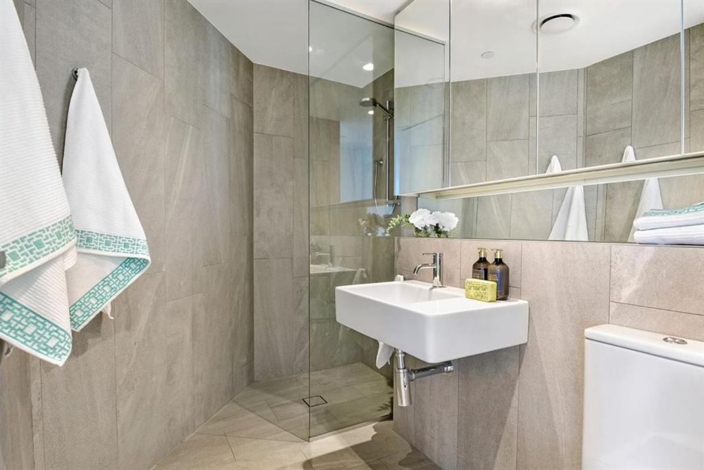 Vue Broadbeach - Official Gold Coast Exterior photo