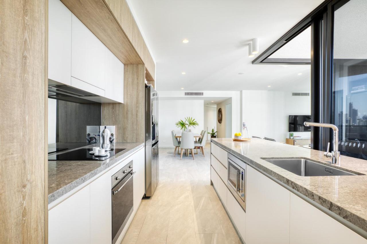 Vue Broadbeach - Official Gold Coast Exterior photo